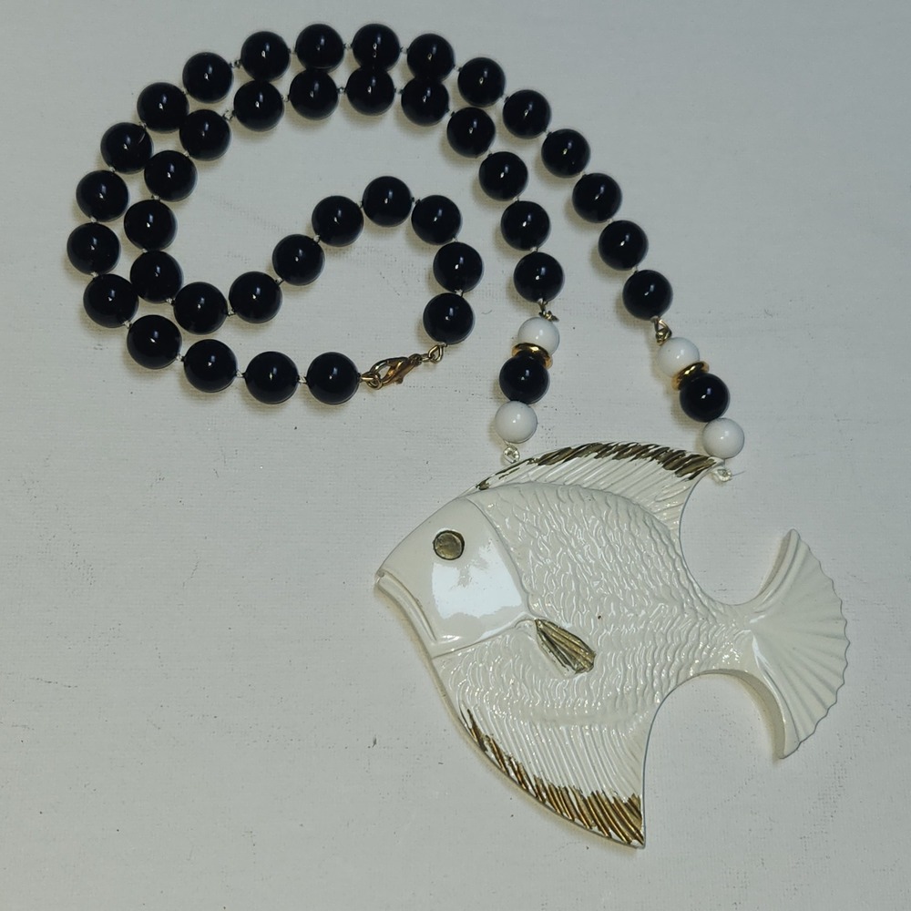 Vintage White wooden Fish Pendant Necklace Black Beaded Statement Jewelry Gold - Picture 3 of 14